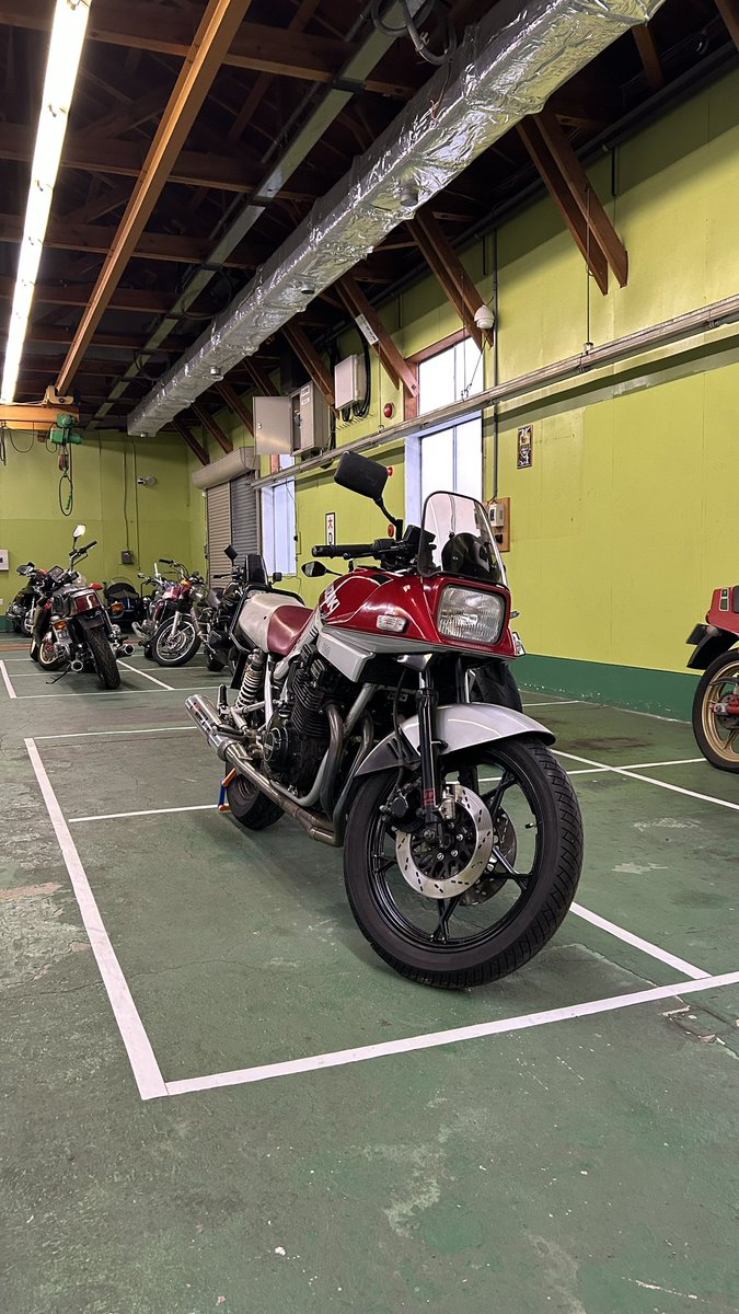 MOTOsha_storage's tweet photo. 【入庫時のバイク輸送】
MOTO舎では石川県内外問わず入庫出庫の際のバイク輸送サービスも承っております（オプション）。

岐阜から大切に乗られてきたKATANAがやってきました🔪
いらっしゃいませ。
⁡
※持主様より許可を頂いて掲載しております。
⁡
 #MOTO舎
 #石川県
 #バイク倉庫
 #バイク保管庫 https://t.co/fjlyQ0XEpZ