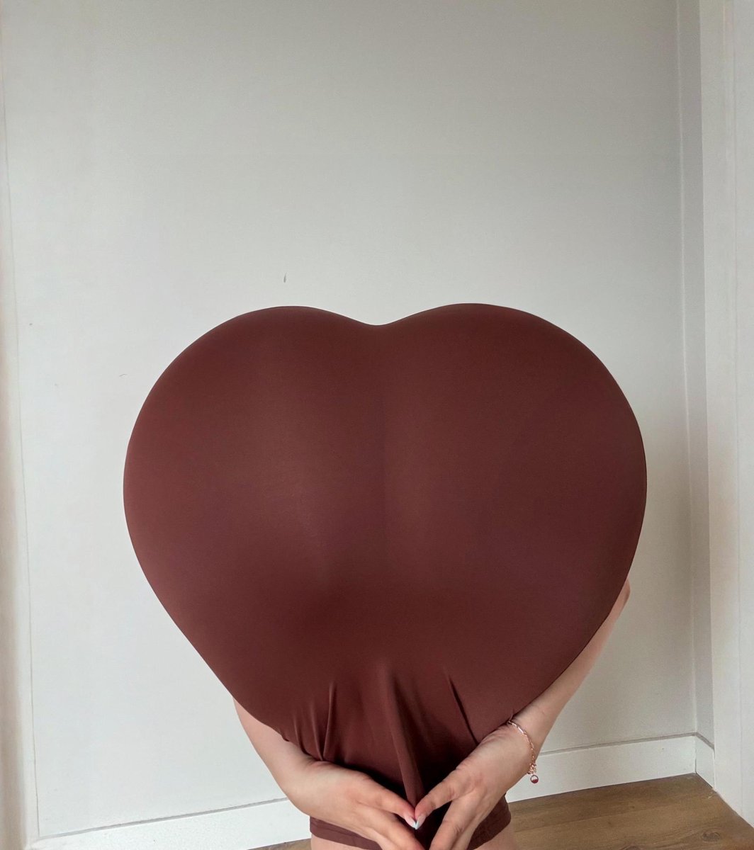 𝑹𝒐𝒙𝒚 🍑 tweet media