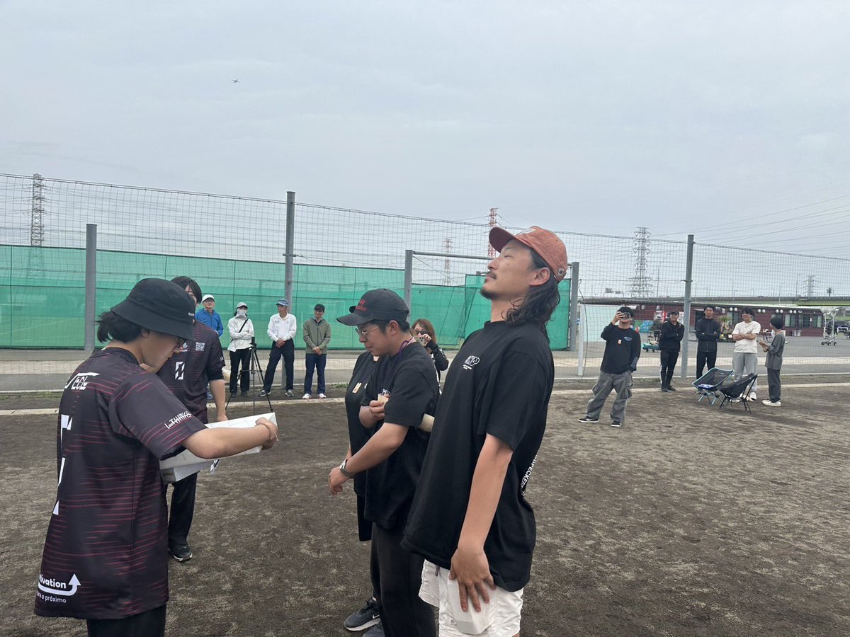 モルックをするさいとう tweet media