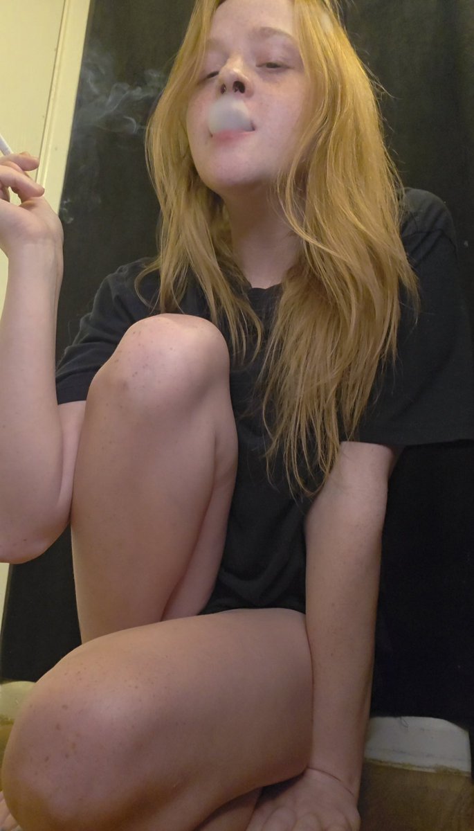 Cuteeekitten tweet media