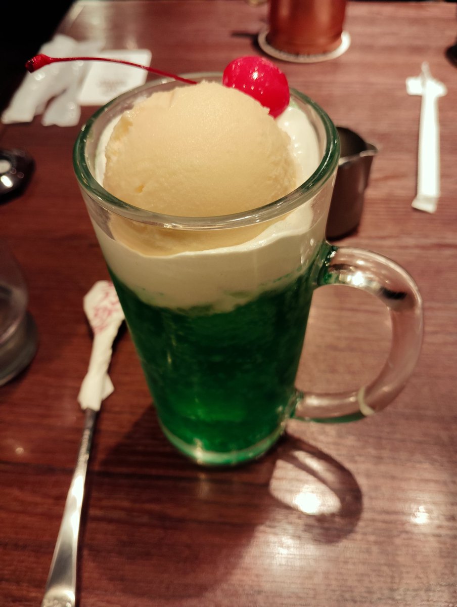 ホワイトハウス tweet media