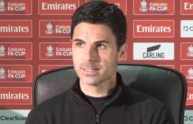 Arsenal Touchline tweet media