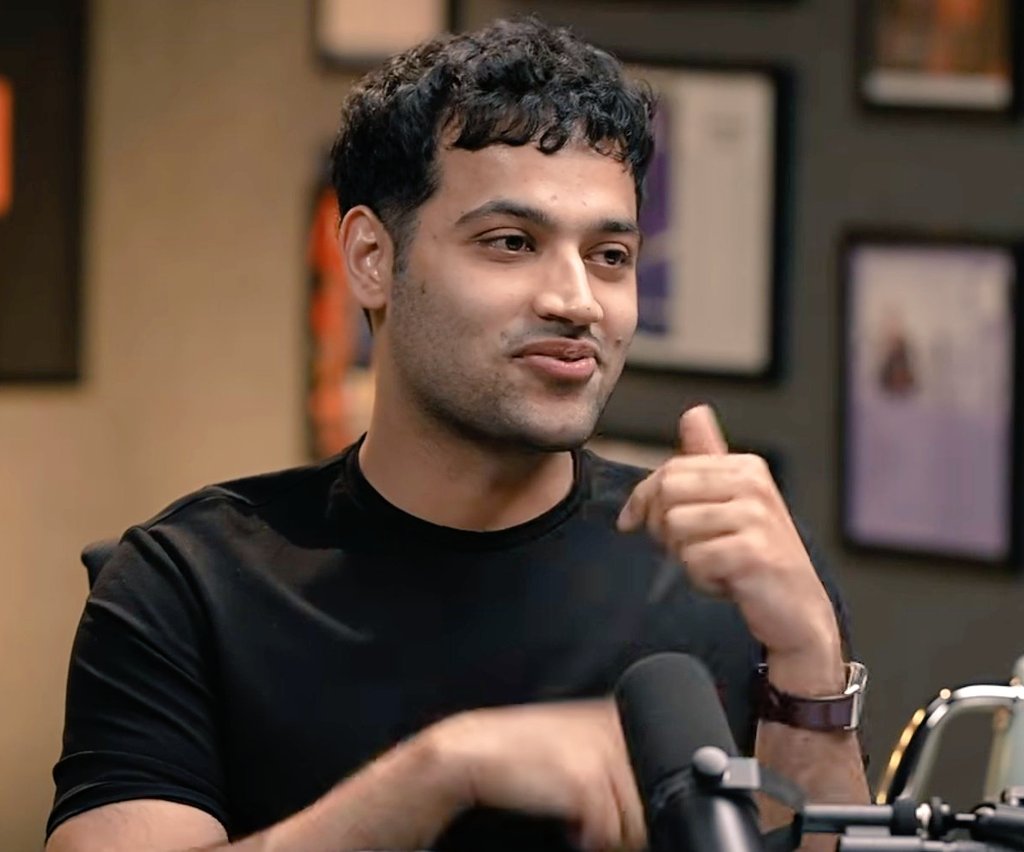 Queen__Sanvi🫅 tweet media