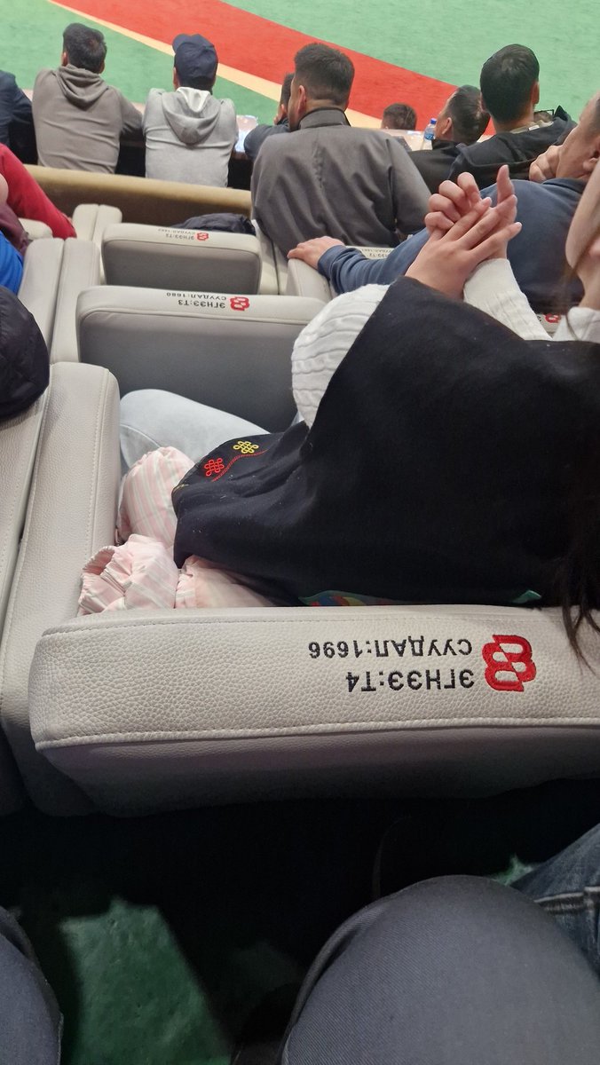 Оддын охин tweet media