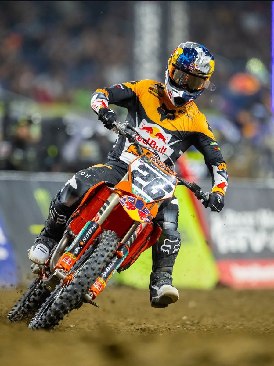 Daniel Makx tweet media