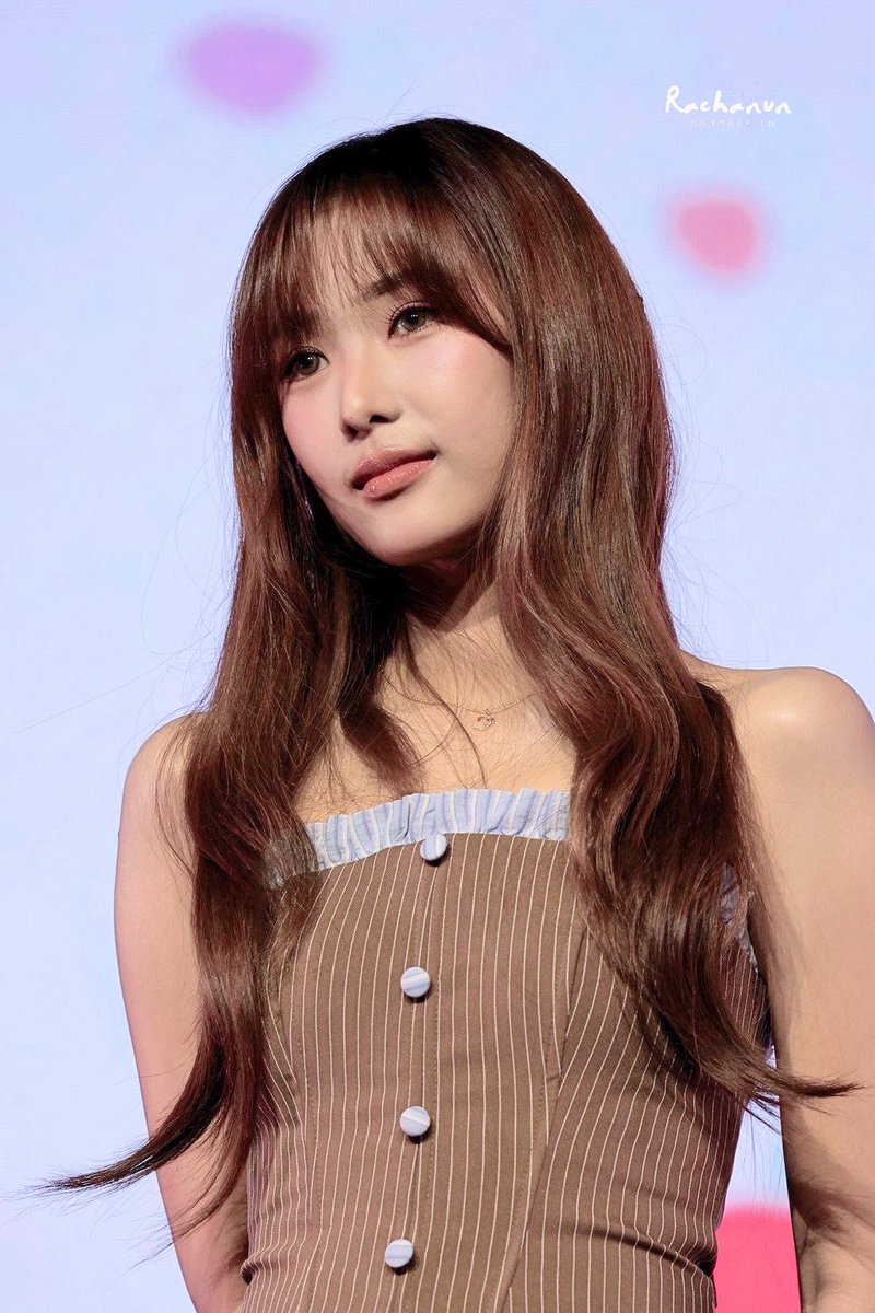 nongfilmey's tweet photo. น้องฟิล์มยิ่งโตยิ่งสวยจริงๆ พอมาตัดหน้าม้าแบบนี้อีกดาเมจแรงมาก https://t.co/esIHwROd0v
