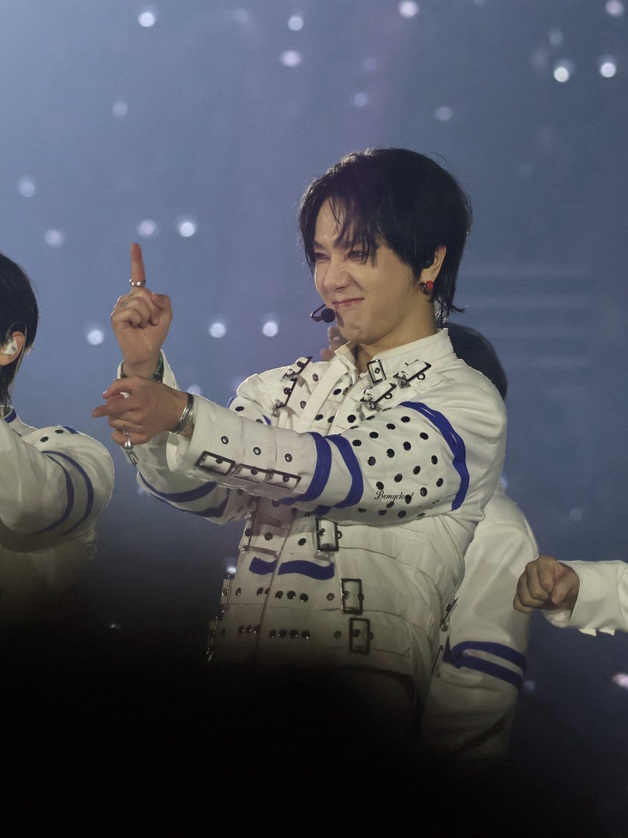 kelly 켈리 tweet media