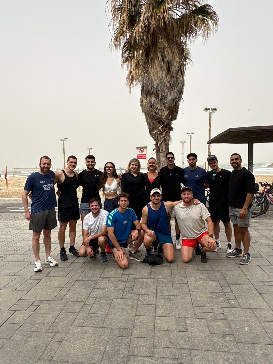 Aviv_Granot's tweet image. I met @EyalBaumel in my running group this Friday. When we talked, the penny finally dropped for me: building in public is nowadays a must, not a recommendation anymore.

A great example is @garrytan - 24 days | 145 posts/replies about #Gstack! 

Time to speed up🔨🧱