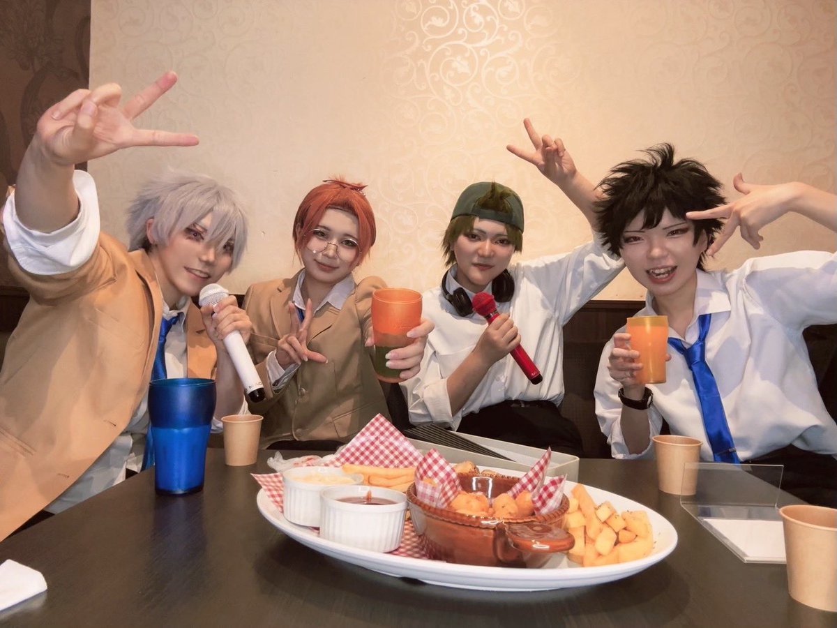 ЙАНо tweet media