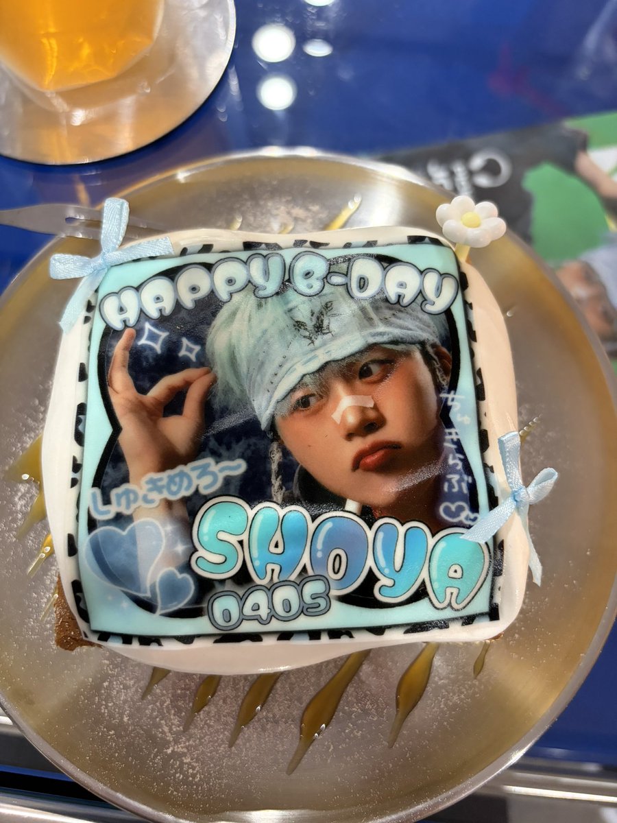 ひとみ tweet media