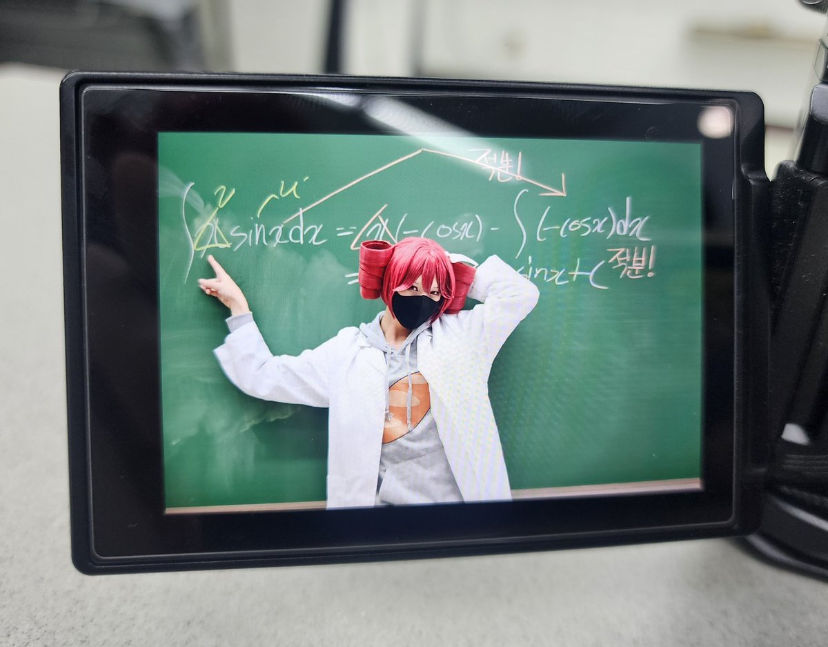 cravasity tweet media