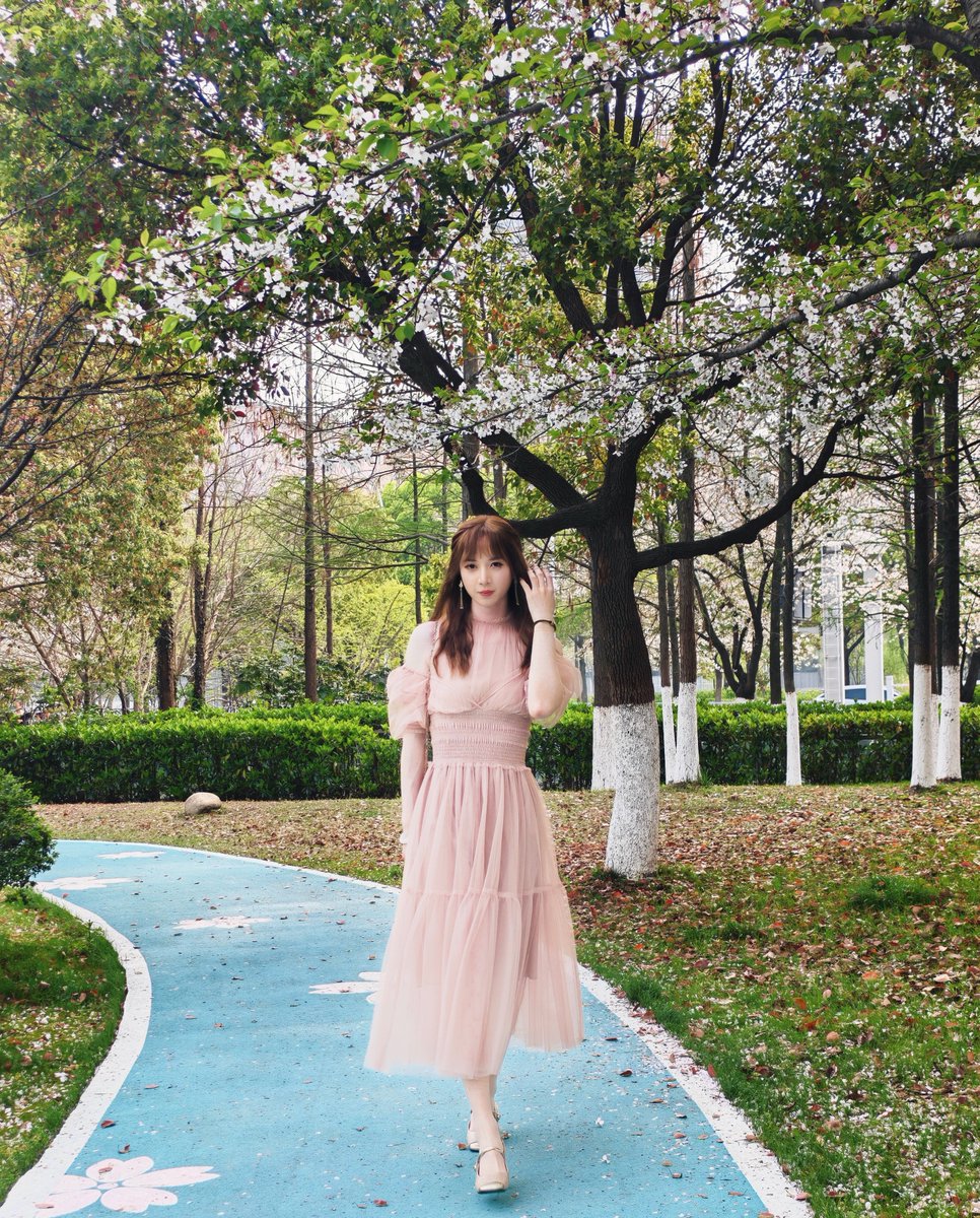 #男娘 #伪街 春天当然要出门拍照📷（谁懂啊，照片太多了根本发不过来🥵)