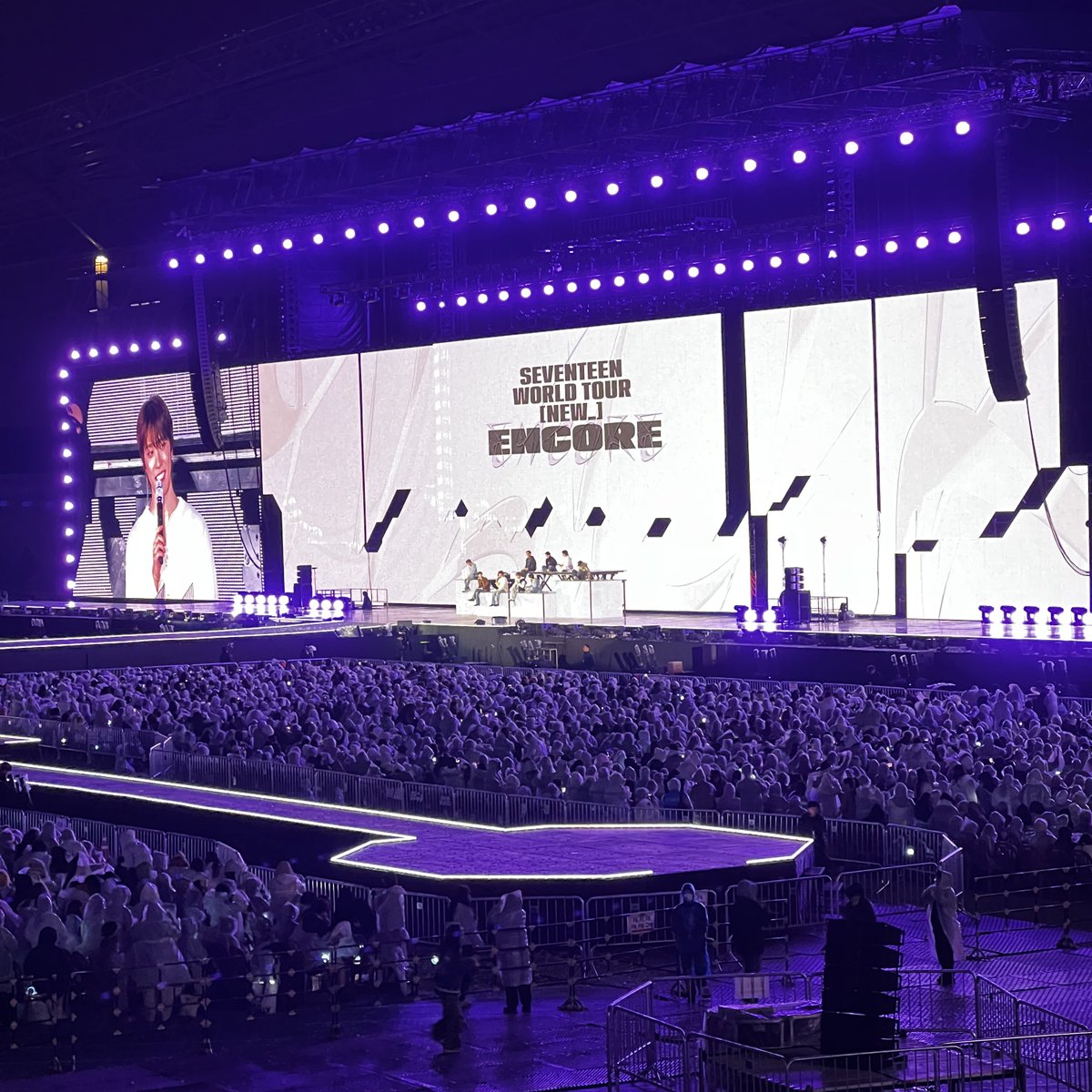 𝓼 ౨ৎ tweet media