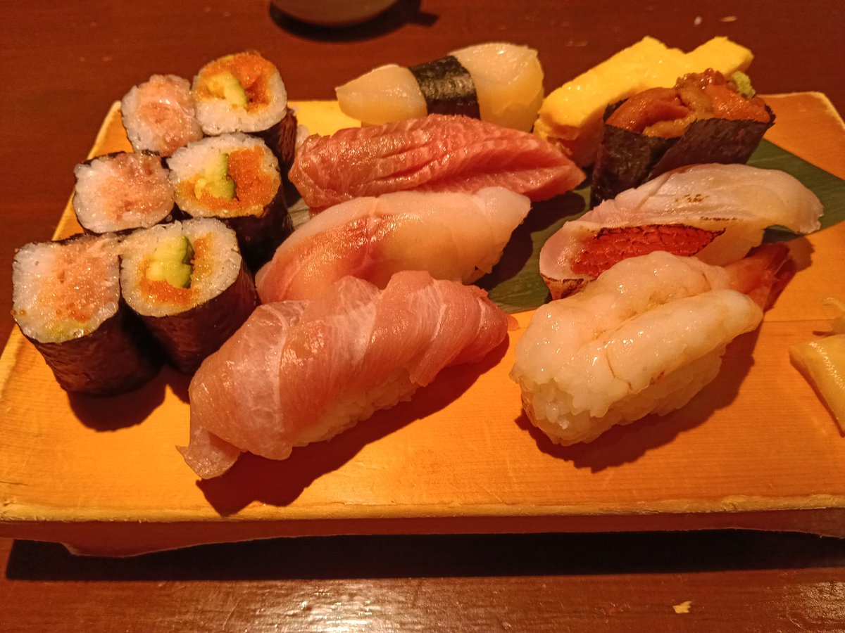 kazuemon12's tweet photo. #寿司
#鶴川
🍣🍺 https://t.co/RbZWnBZYdR