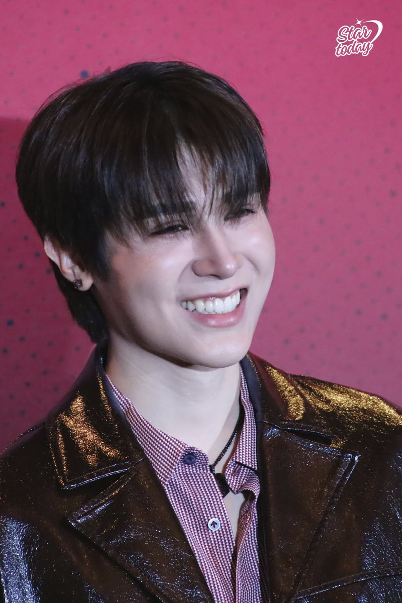 StarToday tweet media