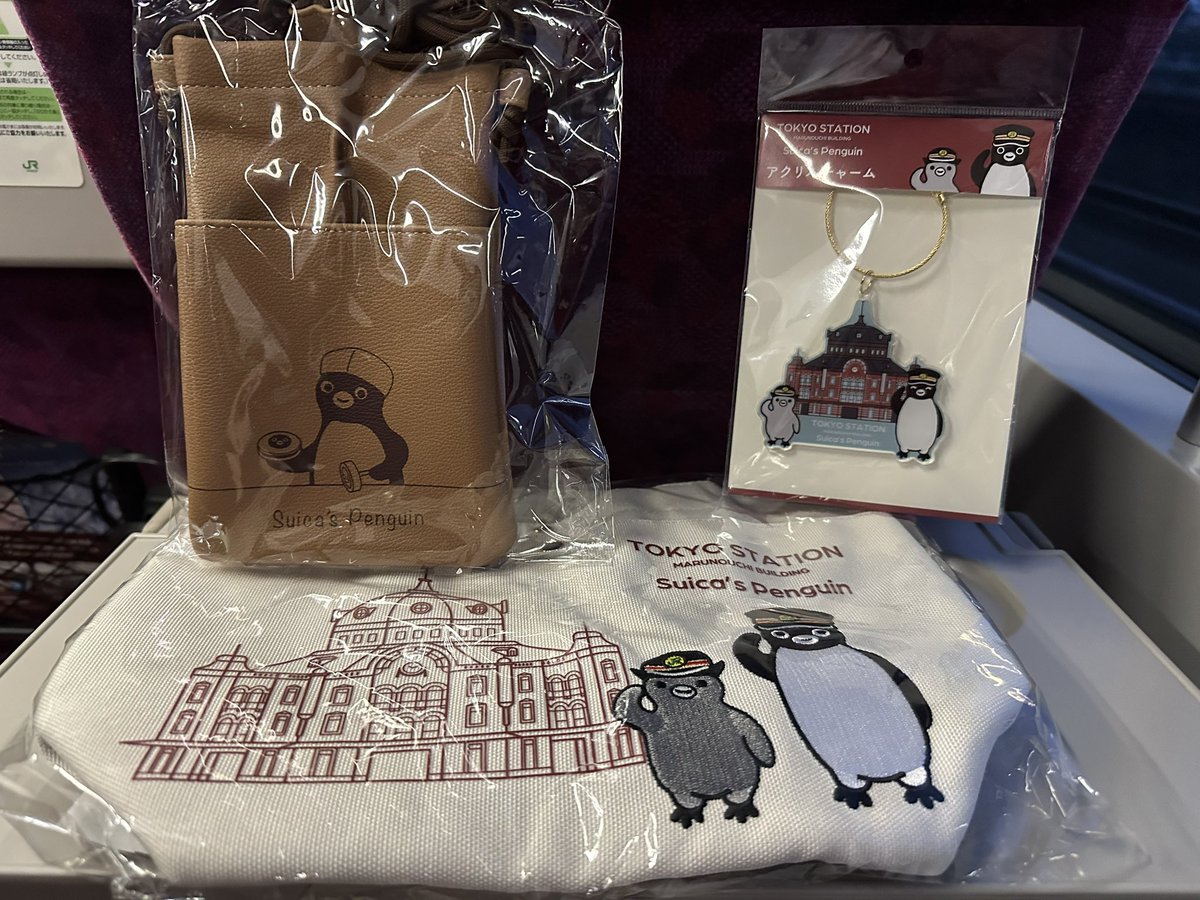 カヌレ tweet media