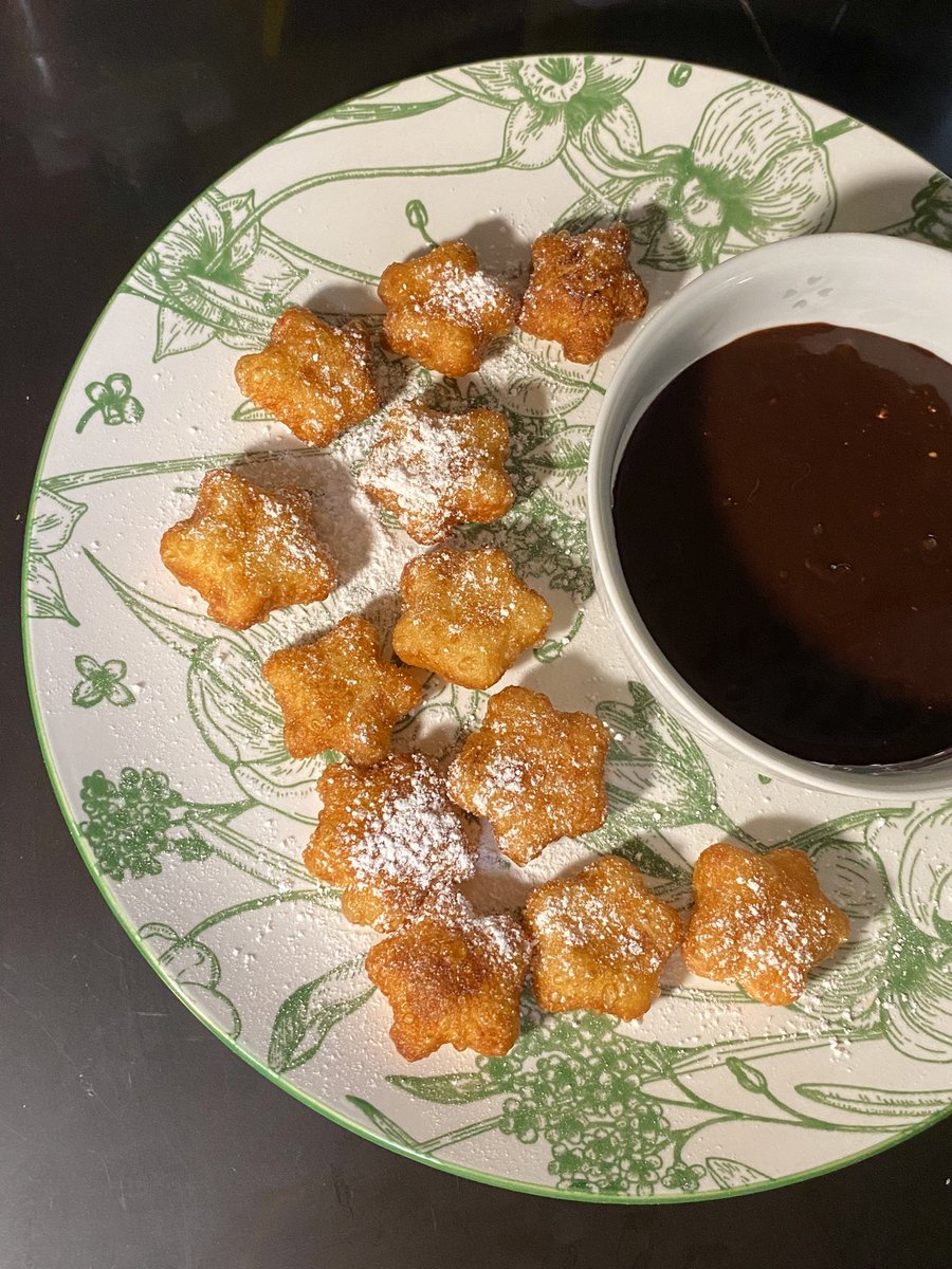 7th year: ian tweet media