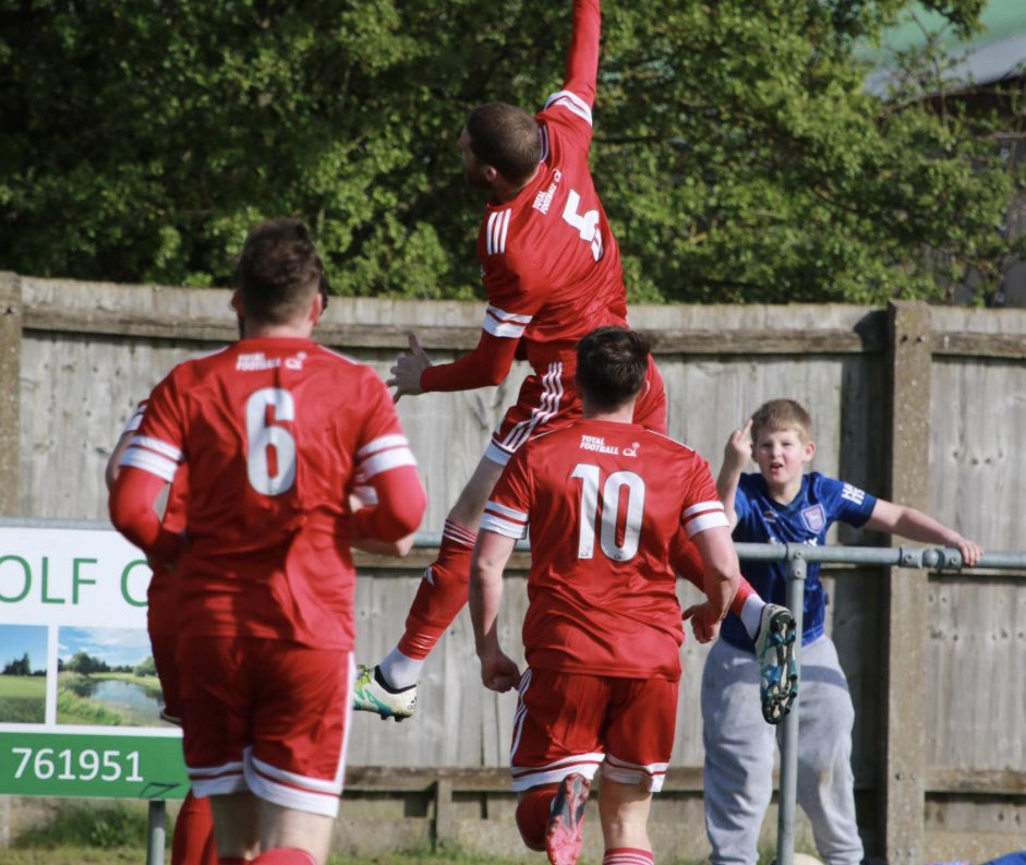 Tom Williams tweet media