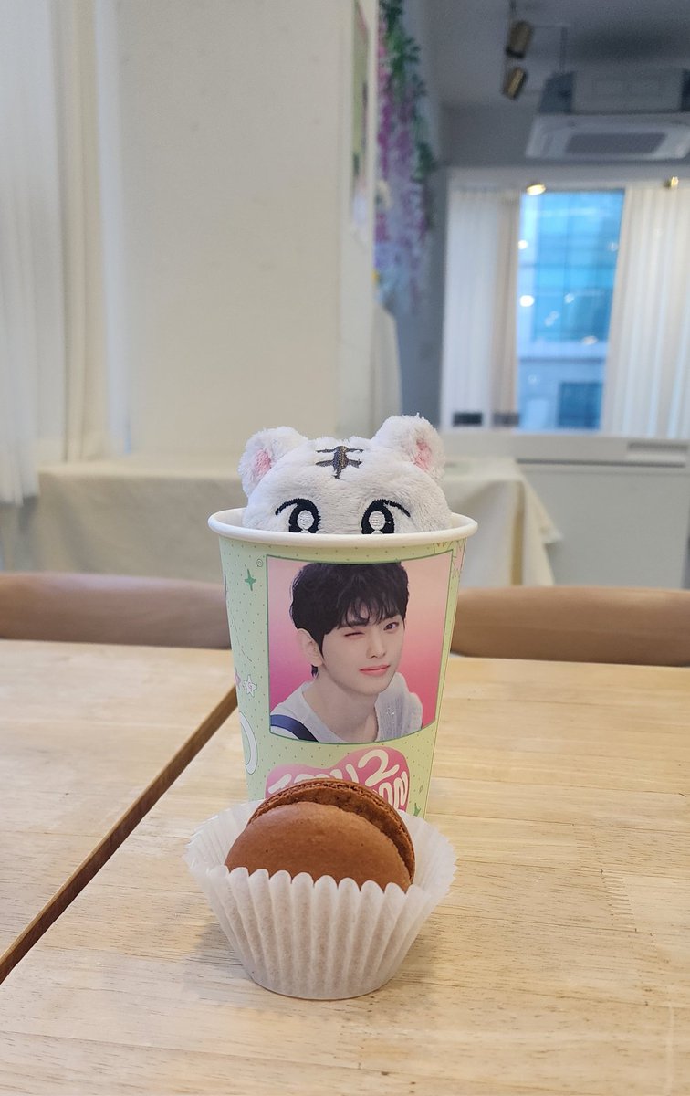 vvtigerw's tweet photo. #오늘은_웅이와_행복한하루 https://t.co/o1kfNmiwAm