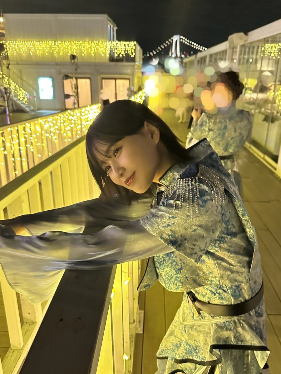 なな tweet media