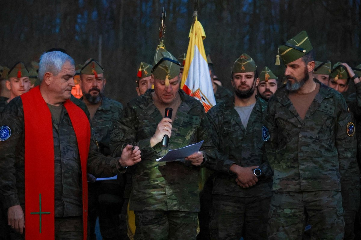 Amigos del 3º Tercio tweet media