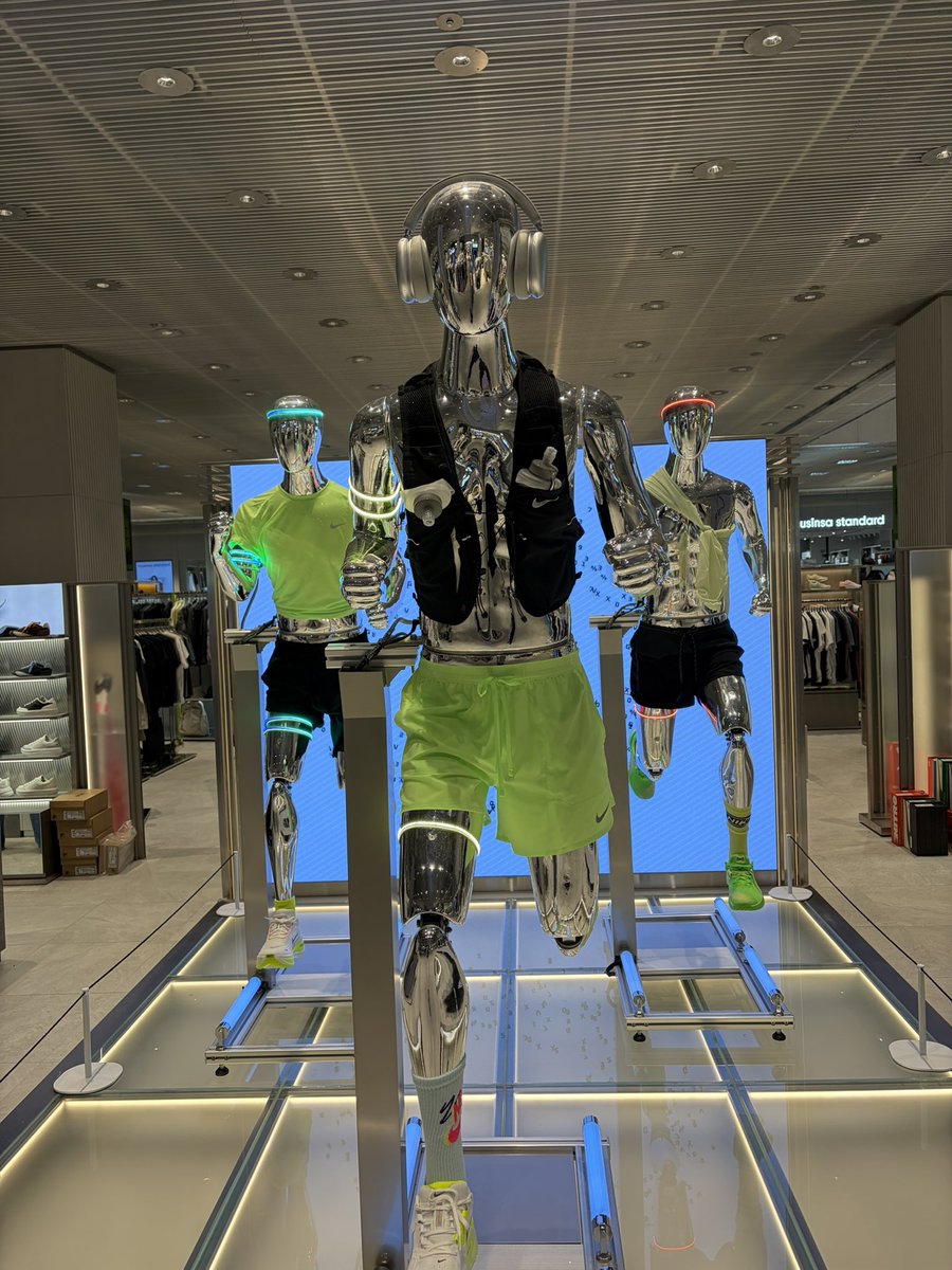 이나담🛰️ tweet media