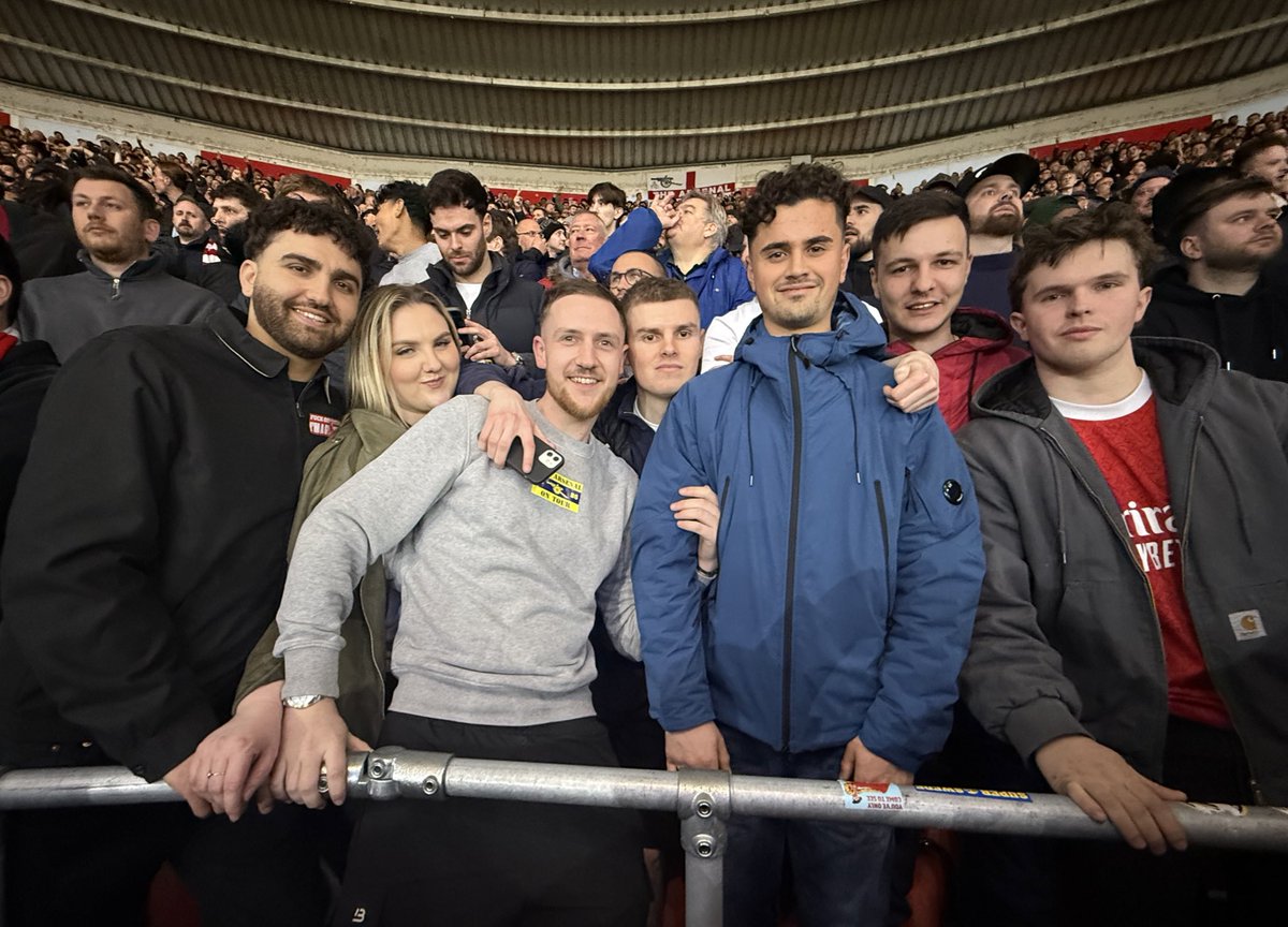 JaakeMatee's tweet photo. Southampton (a) 🇵🇪 Treble over, onto the double we go. https://t.co/DcpKnuQGd6