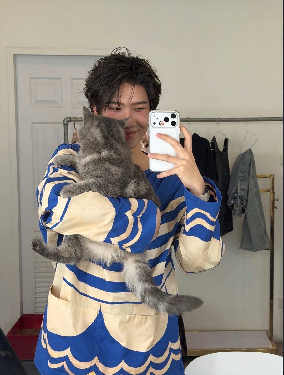 FIRSTKHAOTUNG FAMILY 🐱 tweet media