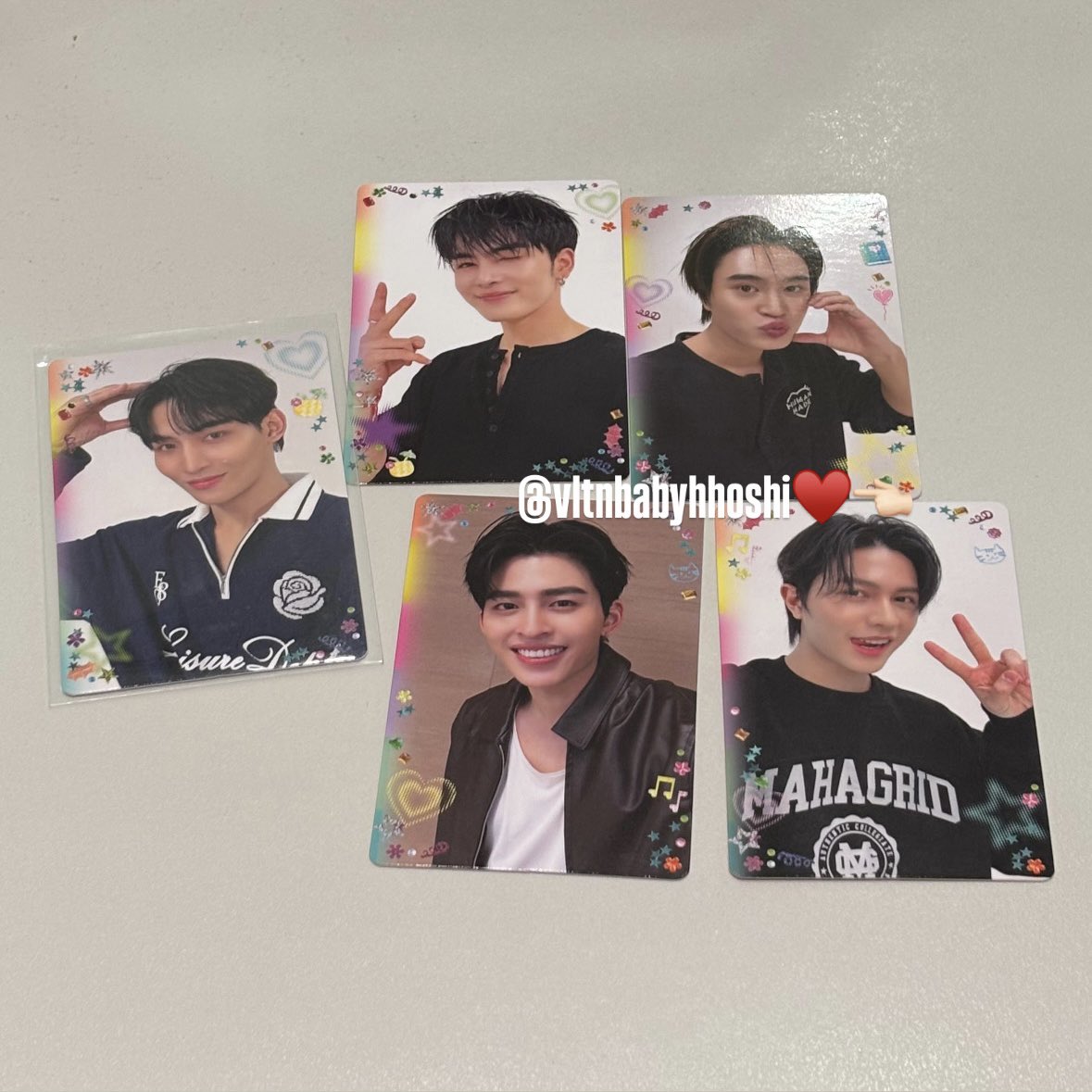 vltnbabyhhoshi's tweet image. wts | ปล่อย ขาย

นัดรับ ctw วันนี้ | ส่ง 40b

#GMMTVFANIVAL2026 #ตลาดนัดgmmtv #pondphuwin #ปอนด์ภูวิน #เพิร์ธแซนต้า #วิลเลี่ยมเอส #โอมปูน
