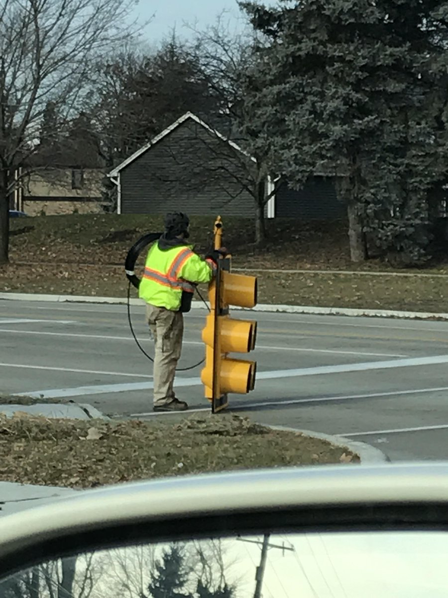 Spectacular tweet media