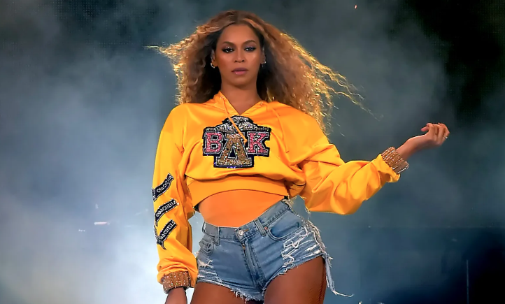 About Music tweet media