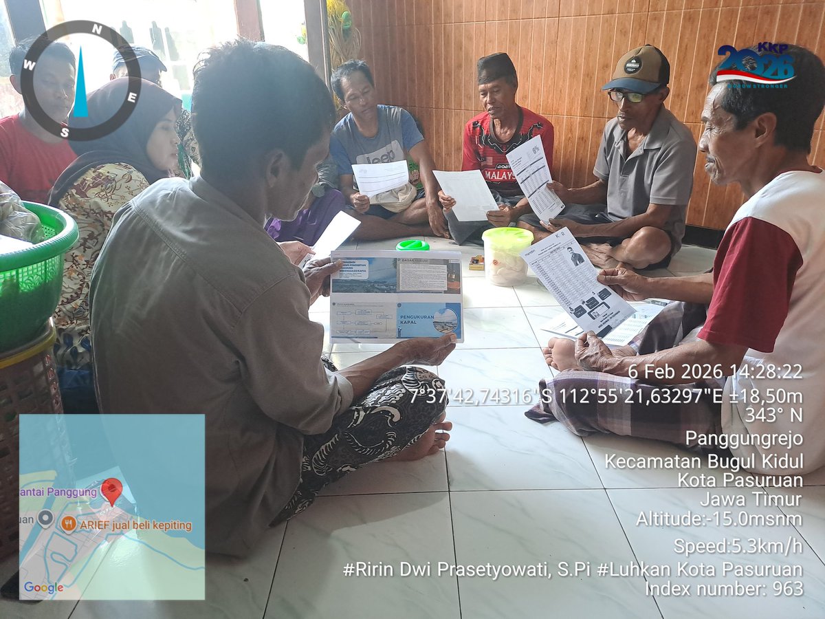 ririn_pi's tweet photo. Jum'at (06/02/26) Ririn Dwi P, S.Pi,Luhkan Kota Pasuruan, Fasilitasi Akses Informasi Program KP materi  Perizinan Kapal Perikanan Tangkap (E-Pas Kecil) mengatasi Illegal Fishing  di KUB Sinar Mandiri 
#GiatLuhkanSatminkalBWI 
@bppsdm_puslatkp
@bppsdm_bp3bwi
#bppsdm_kp 
#luhlapor https://t.co/Yd13gyVSZn