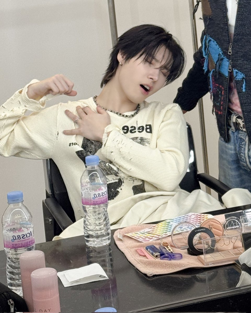 赤 prat kesekian 🌊 tweet media