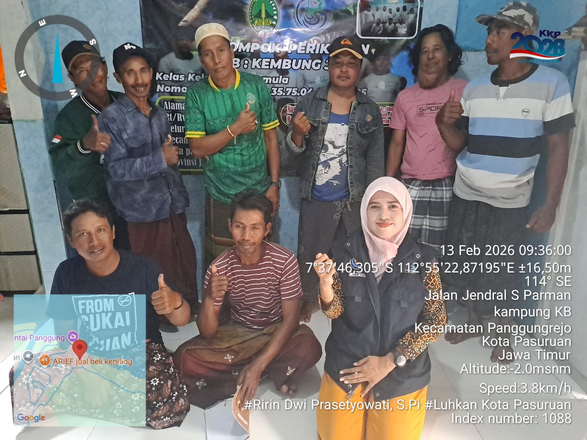ririn_pi's tweet photo. Jum'at (13/02/26) Ririn Dwi P, S.Pi,Luhkan Kota Pasuruan, Fasilitasi Akses Informasi Program KP materi Perizinan Kapal Perikanan (E-Pas Kecil &amp; BKP) mengatasi Illegal Fishing bersama  KUB Kembung Jaya
#GiatLuhkanSatminkalBWI 
@bppsdm_puslatkp
@bppsdm_bp3bwi
#bppsdm_kp 
#luhlapor https://t.co/aaZpr5CObr