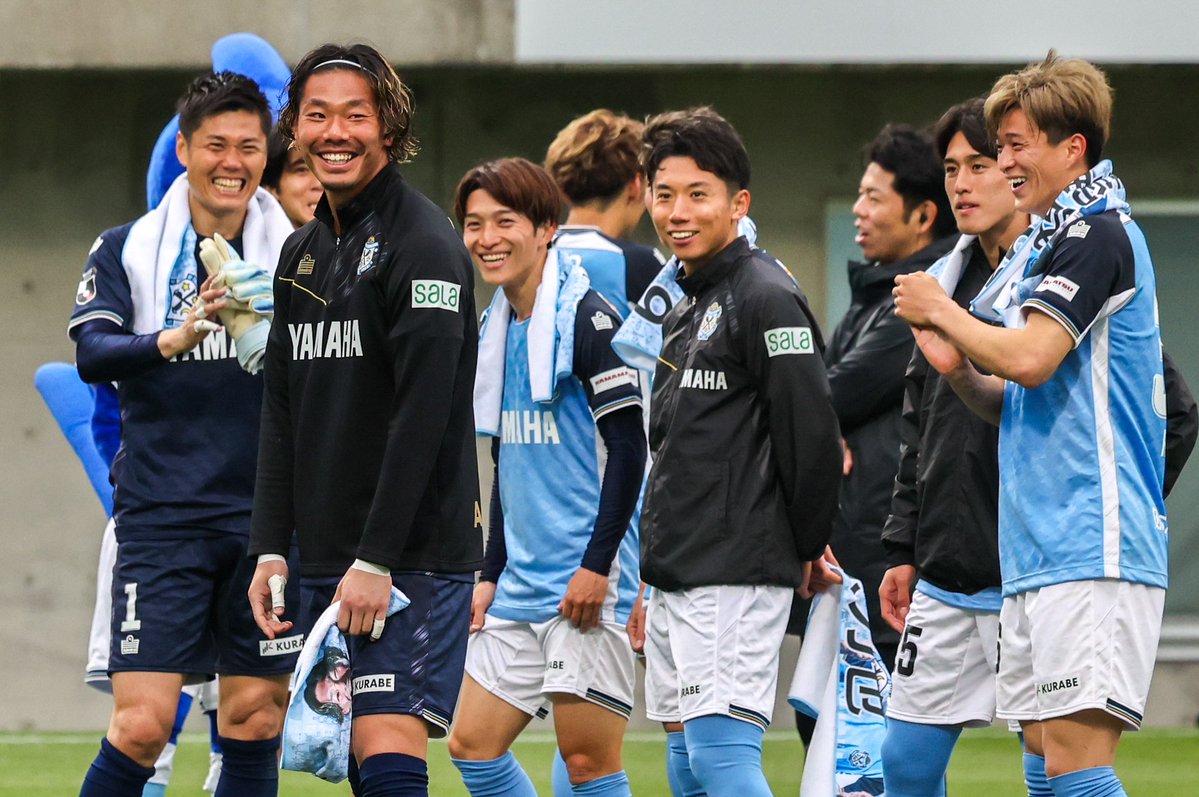 ju_t_m's tweet image. 阿部航斗コールされた時の航斗とみんなの笑顔😊
#ジュビロ磐田 
#jubilo 
#阿部航斗