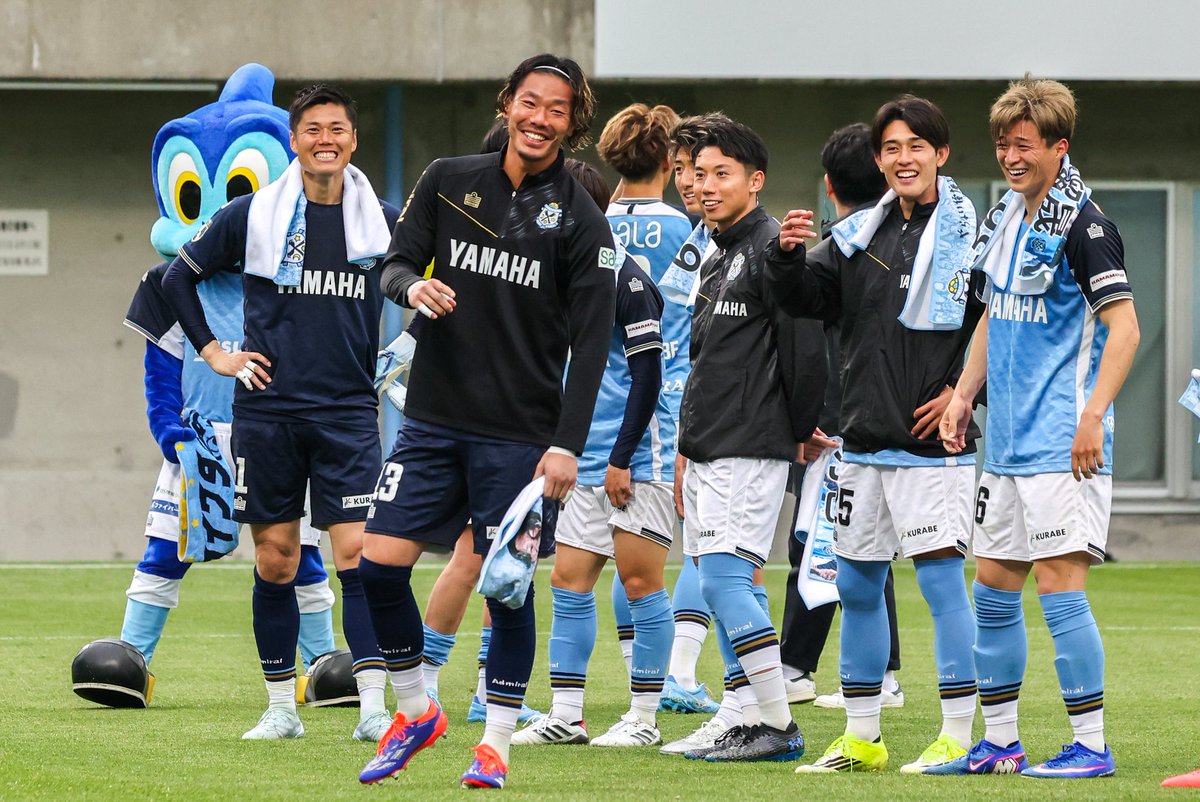 ju_t_m's tweet image. 阿部航斗コールされた時の航斗とみんなの笑顔😊
#ジュビロ磐田 
#jubilo 
#阿部航斗