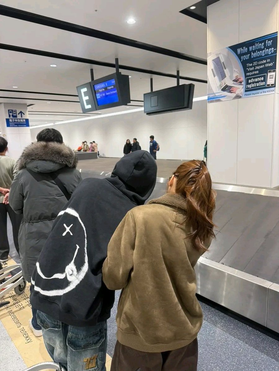 ᎶᏗᏝᏝᎩ tweet media