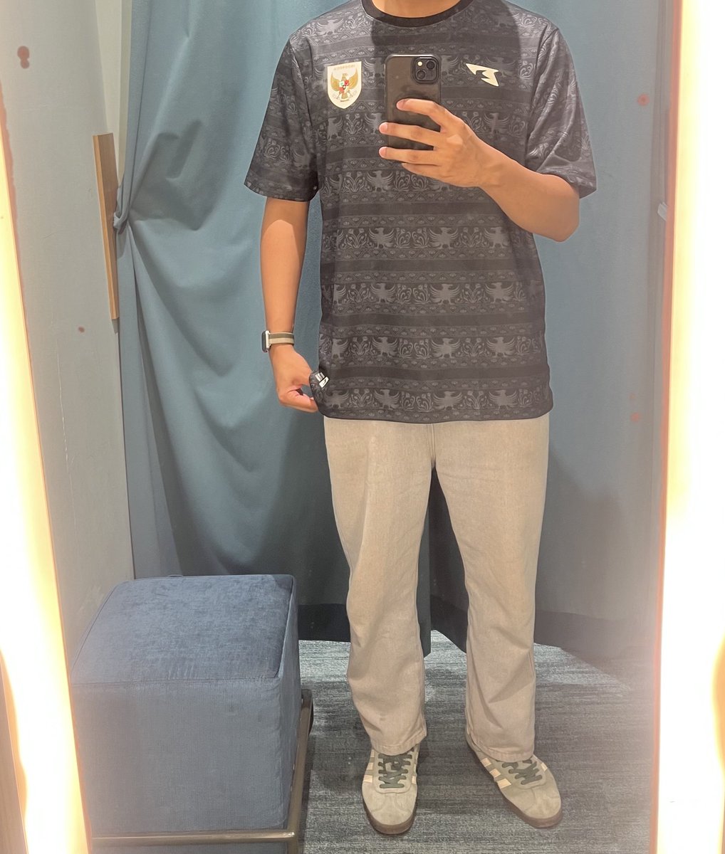 stylewithmivan tweet media