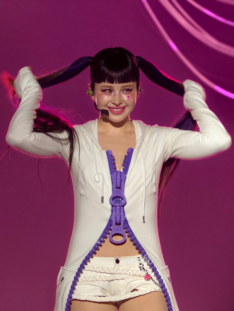 Cynthia🦄 tweet media