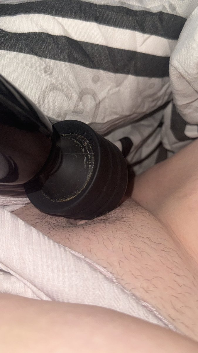 horny bitch tweet media