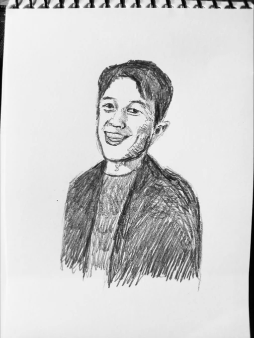 【鈴木亮平さんを描いてみよう】
③影を書き込みます。 