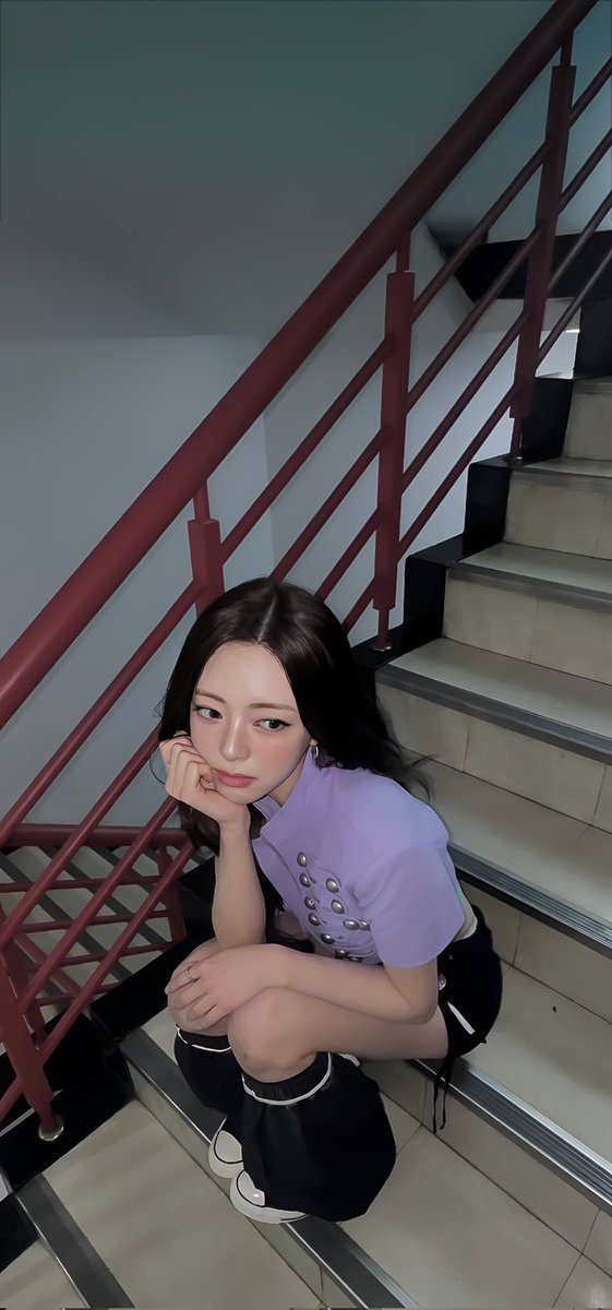 ITZY Wallpapers tweet media