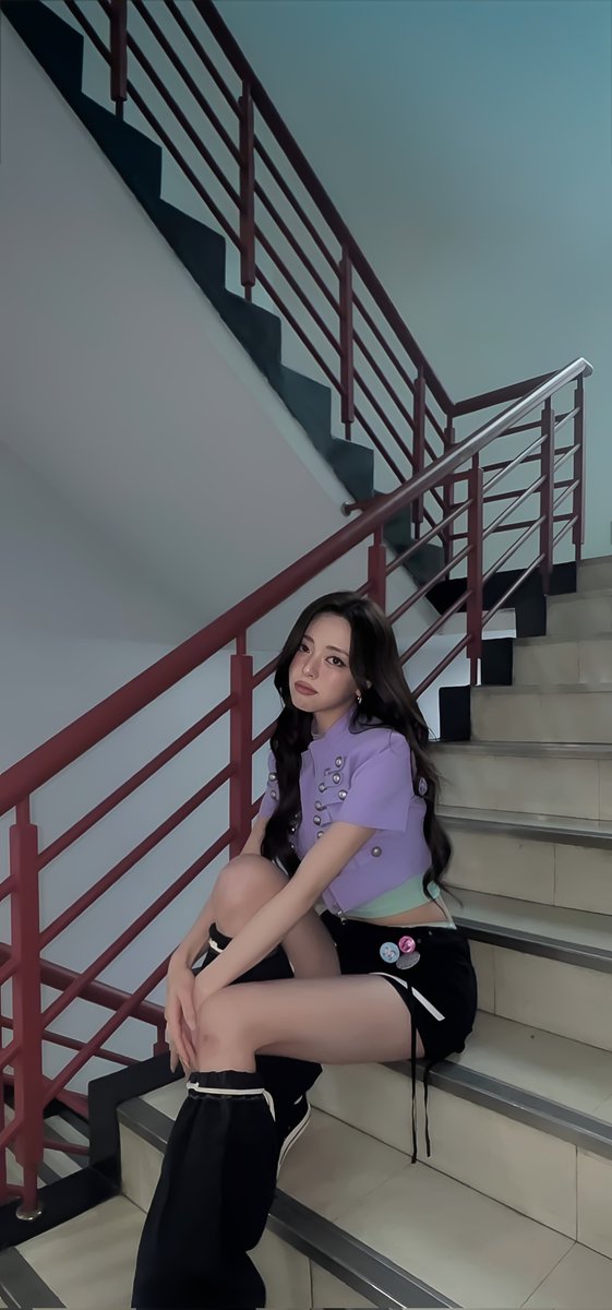 ITZY Wallpapers tweet media