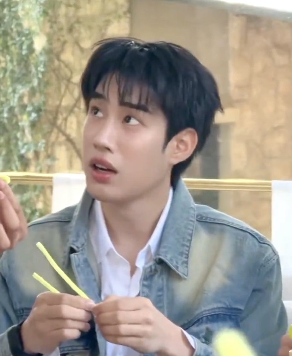 Justhappy tweet media