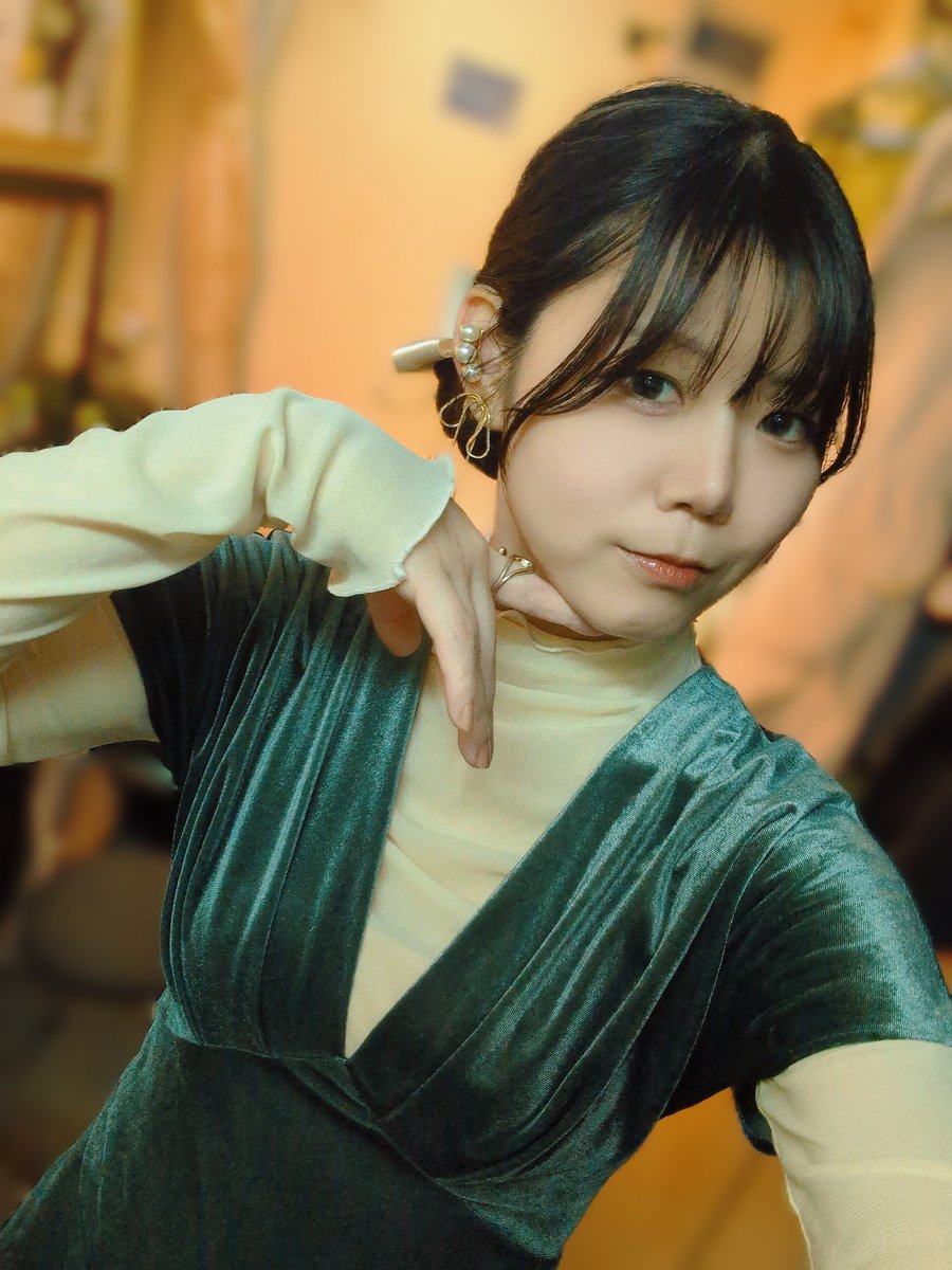 t_aya0318's tweet photo. 本日はライブありがとうございました！！
とても楽しい時間でした〜

春をテーマに、いろんなジャンルの曲をお届けしました💐
どれか一曲でも好きだなって思ってもらえたら嬉しいです🫶

次は4月18日（土）お昼から🎤
また違う雰囲気でお届けします✨ https://t.co/pUfYGKWl40
