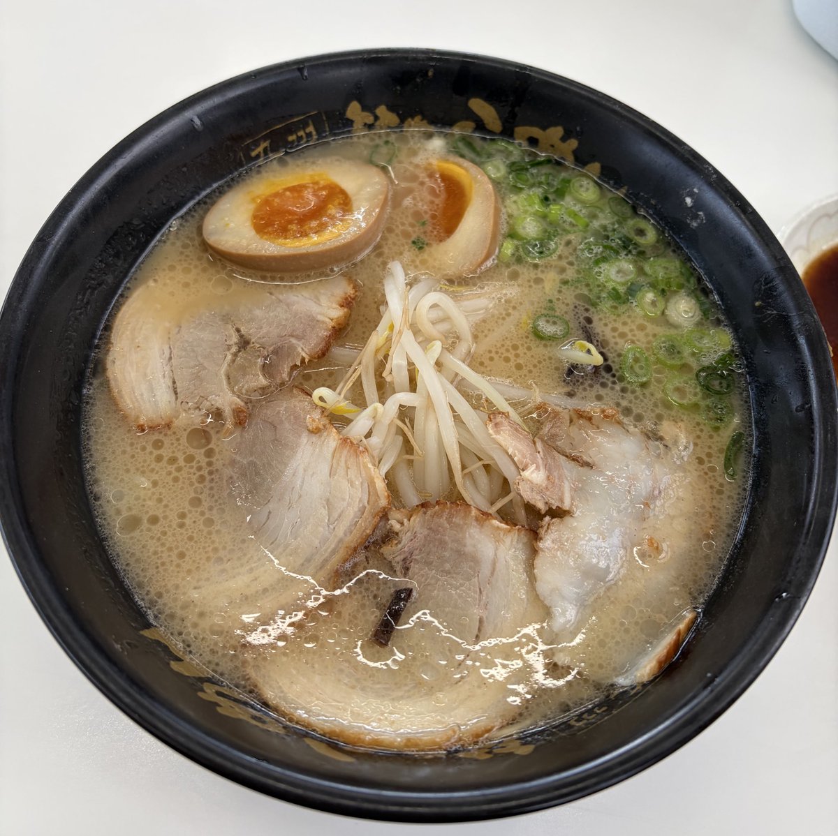 黒うさ tweet media