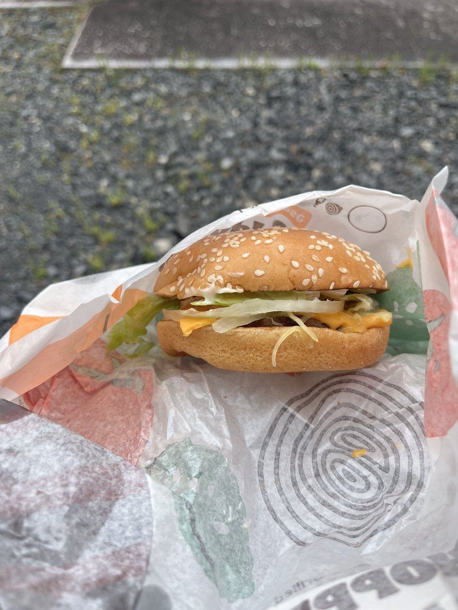 rindai05's tweet photo. 桜観て
グルーミングおじさんのNI見に行って
バーガーキング食べて
ギャルソンはしごする一日やった👌
楽しかった😊 https://t.co/b8vPVZfNU0
