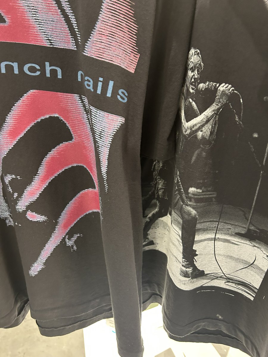 replicant tweet media