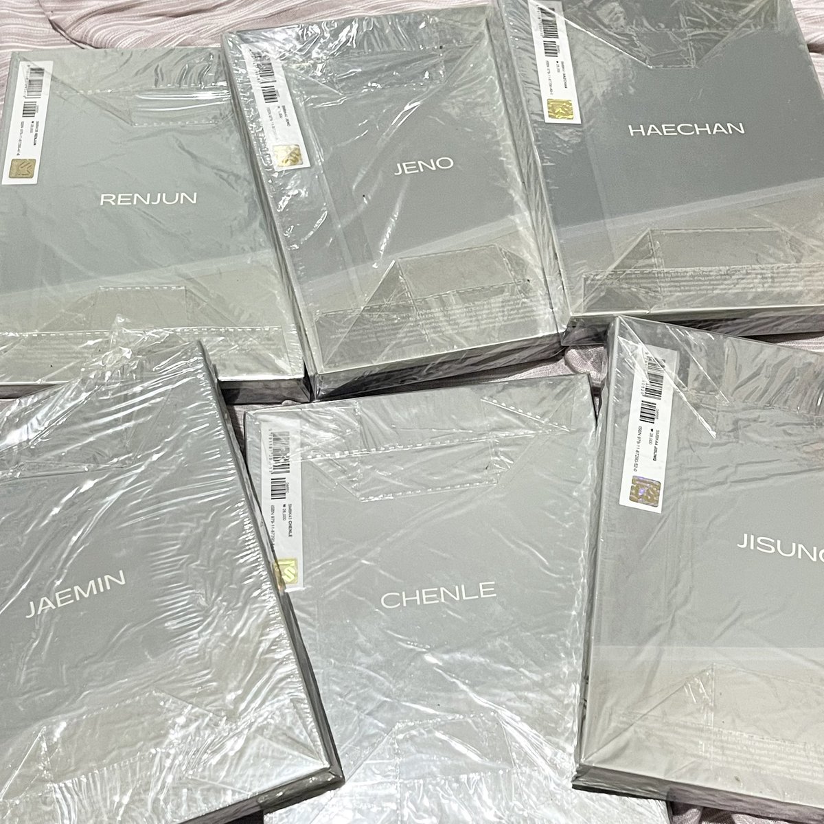 dip 🌸 tweet media