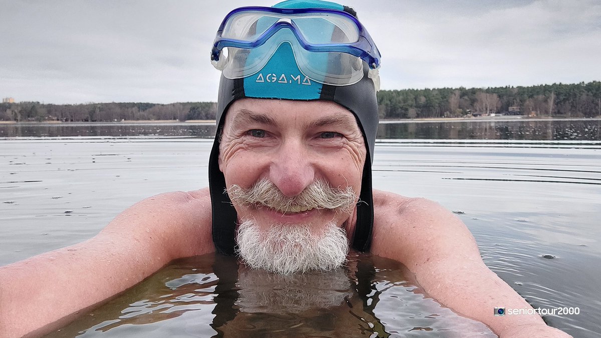 seniortour2000's tweet photo. Nedělní #swimrun #GallowayMethod Bolevák
#Bolevak #Plzen #otuztrup #swimsolo #OpenWaterSwimming #wildswimming #FanoushiToDas 🏊♂️💙👍😊..po skoro třech týdnech pomalu kolem Boleváku, ponor a zaledovat lýtko 😂 a teď domů na Kolem Flander🚴♀️, to bude jinčí hukot 😂 https://t.co/RGcbukuaXx